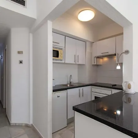 Club Atlantis 35 - One Bed *